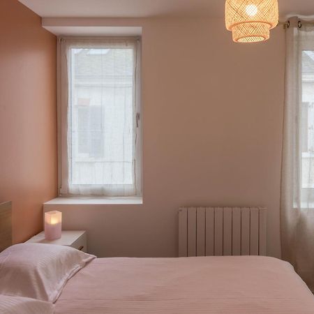 Beau Quartier Et Central, Maison Spacieuse Avec Cour, 3 Chambres, 3 Salles De Bains A 10 Min A Pied De La Gare Orléans Esterno foto