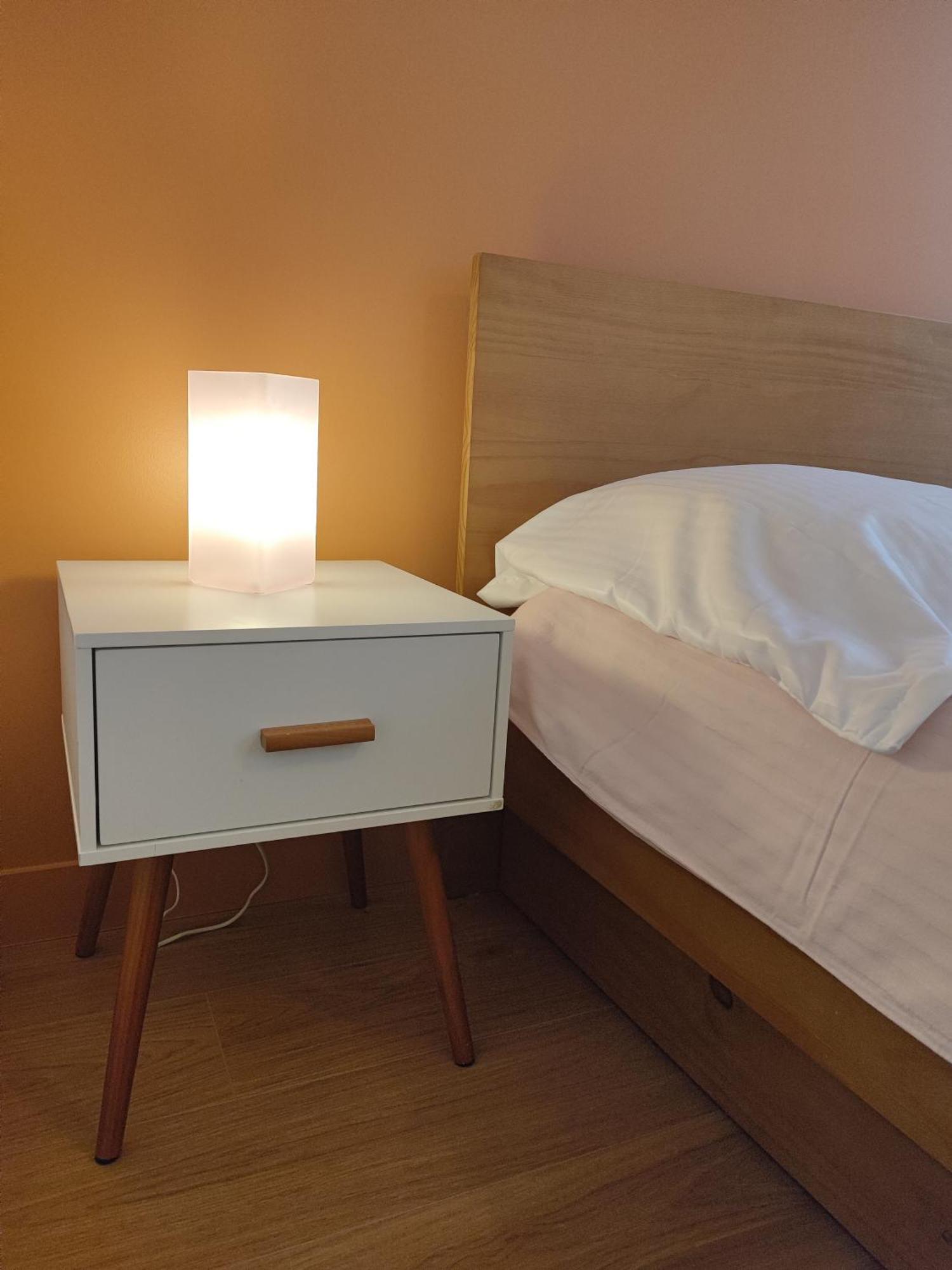 Beau Quartier Et Central, Maison Spacieuse Avec Cour, 3 Chambres, 3 Salles De Bains A 10 Min A Pied De La Gare Orléans Esterno foto