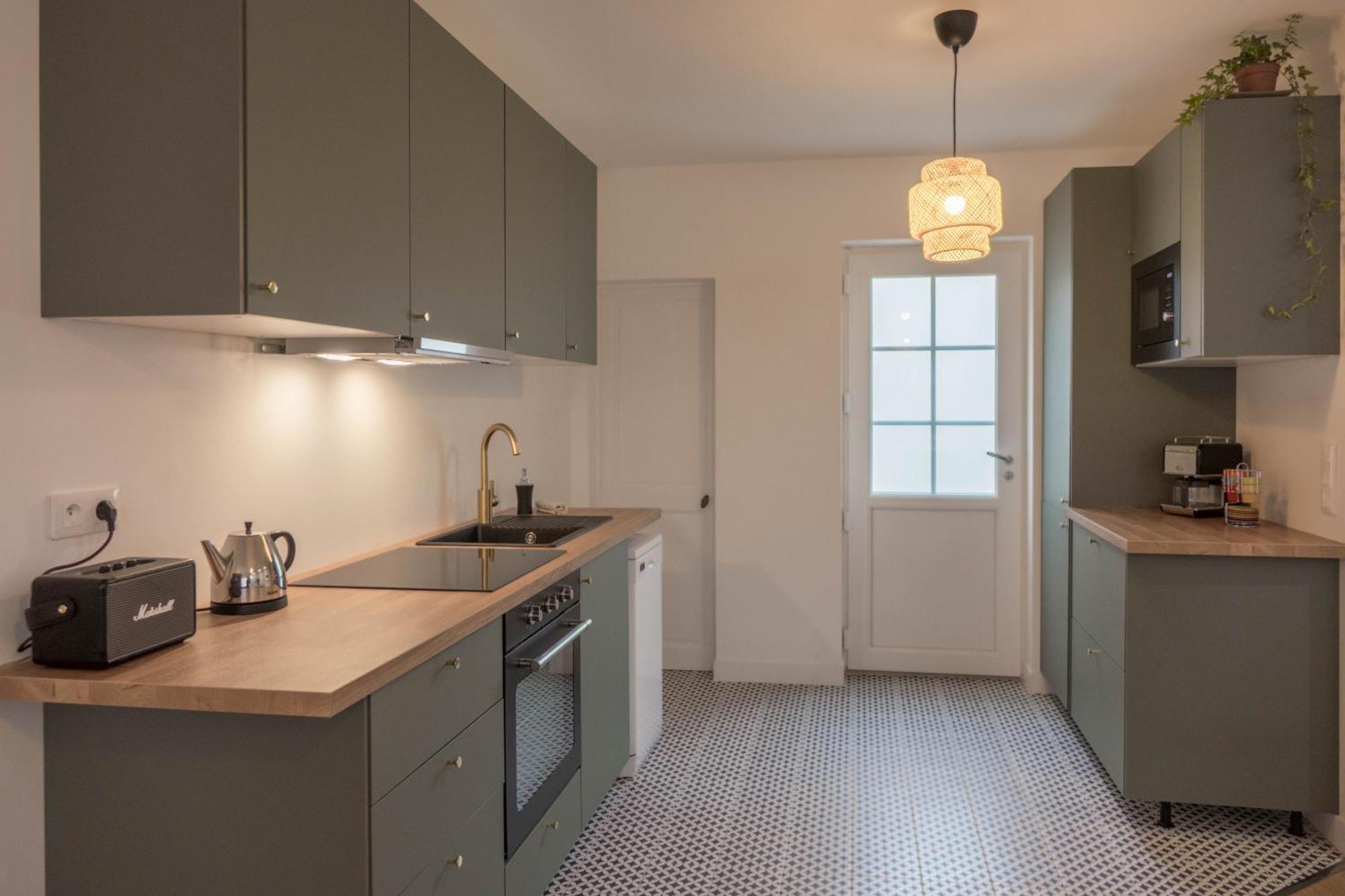 Beau Quartier Et Central, Maison Spacieuse Avec Cour, 3 Chambres, 3 Salles De Bains A 10 Min A Pied De La Gare Orléans Esterno foto