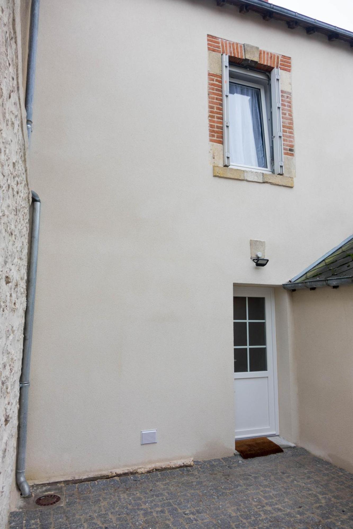 Beau Quartier Et Central, Maison Spacieuse Avec Cour, 3 Chambres, 3 Salles De Bains A 10 Min A Pied De La Gare Orléans Esterno foto